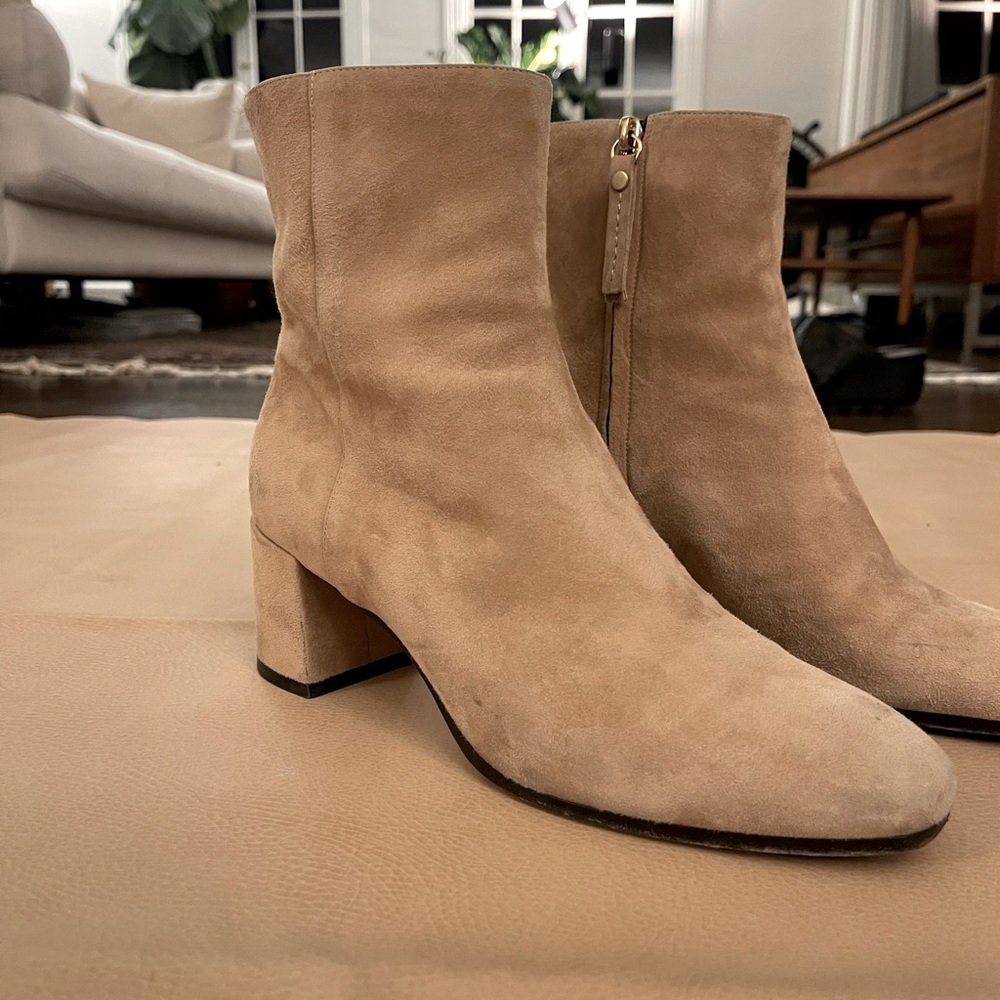 Nisolo Boots - slim ankles, tan Suede with gold zippers